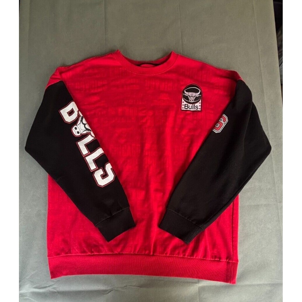 Chicago Bulls Sweatshirt Men XL Red Black Crew Neck Long Sleeve Pullover Outdoor